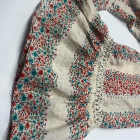 • Entro Floral Boho Crochet Bell Sleeve Blouse N48 - Picture 3 of 11